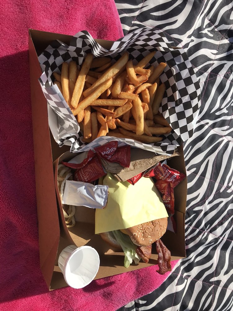 Beach Side Cafe