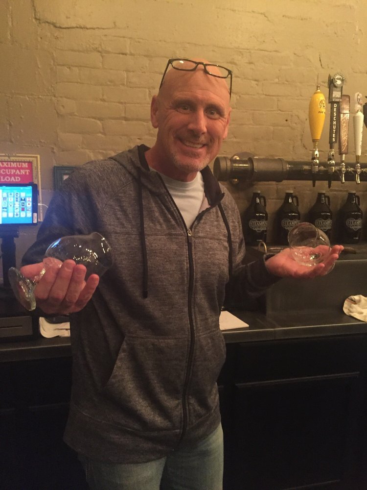 Steampunk Tap Room & Bottle Shop Beer Bar 7722 Auburn Rd, Utica, MI