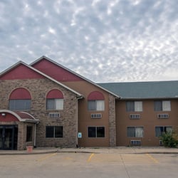 Heritage Grand Inn 30 Photos Hotels 1150 E Linn St Canton Photo Of Heritage Grand Inn Canton Il United States