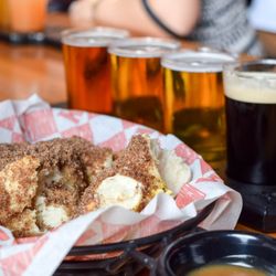 Harpoon Brewery 1543 Photos 1249 Reviews Breweries 306 Photo Of Harpoon Brewery Boston Ma United States Cinnamon Sugar Pretzel And