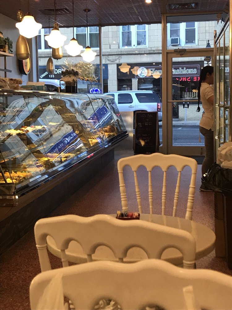 Tulip Bake Shop 16 Photos & 35 Reviews Bakeries 138 Tulip Ave