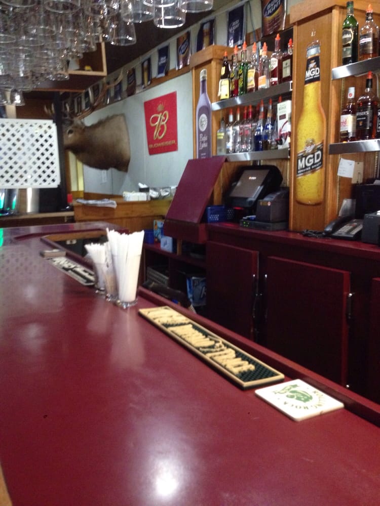 Stagger Inn Bar & Grill Bars 1825 Portage Ave, Winnipeg, MB