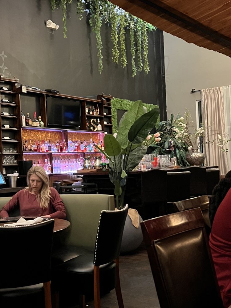 Sabaidee Thai & Sushi Bar