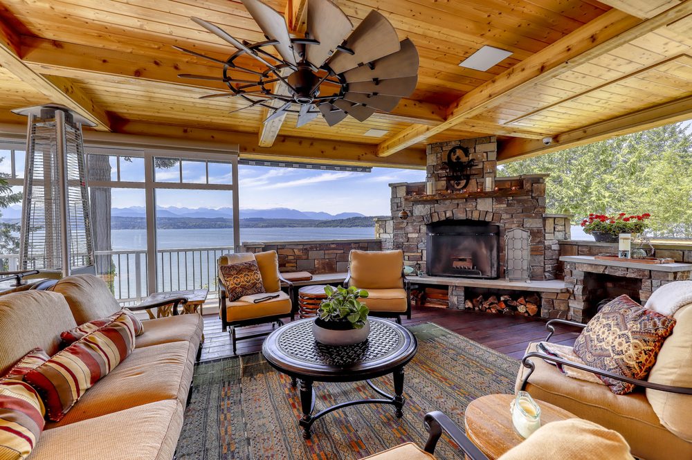 Carii Clawson  - Compass