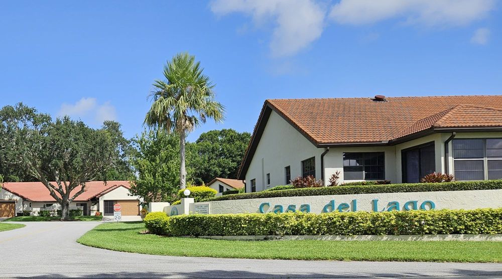 Casa Del Lago Condo