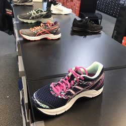 broadway shoes near me