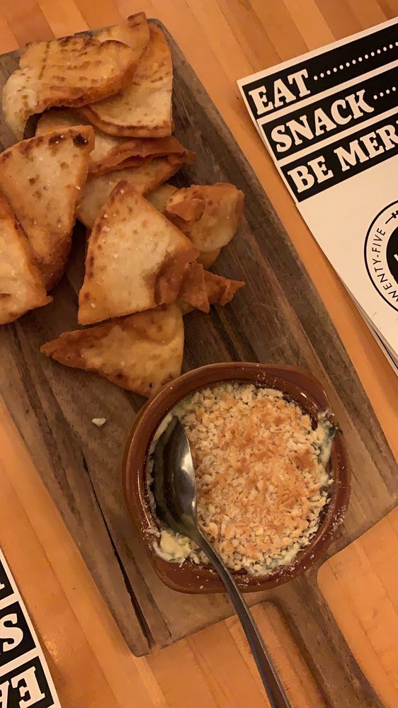 Post 25 Kitchen & Lounge