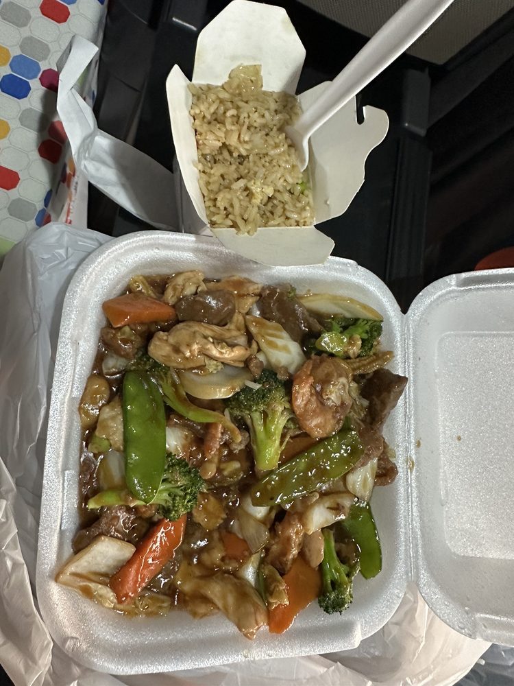 Hunan Chinese Restaurant
