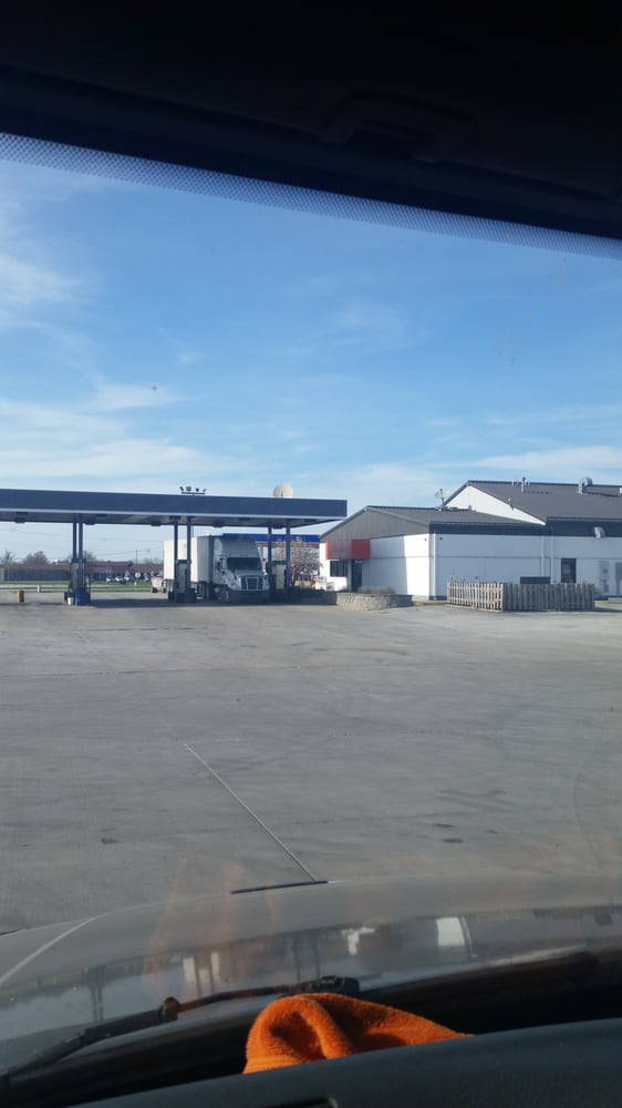 Moberly Travel Center