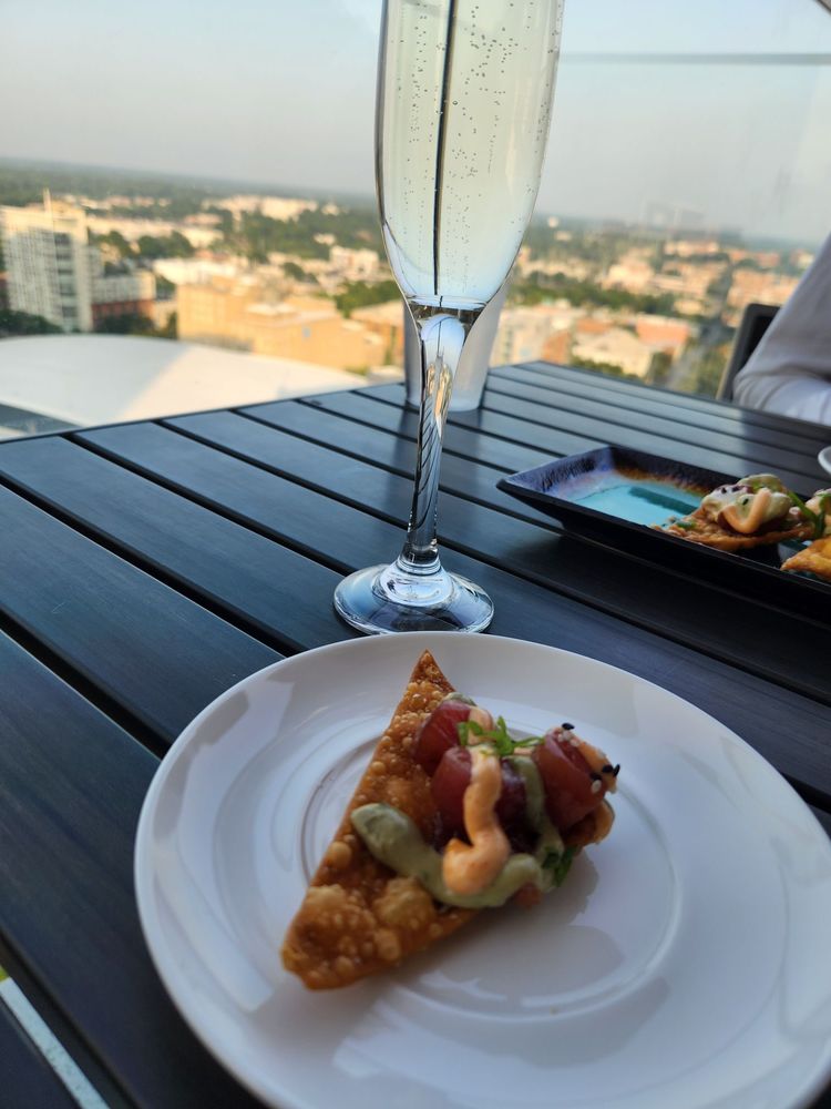 Nuvole Rooftop TwentyTwo