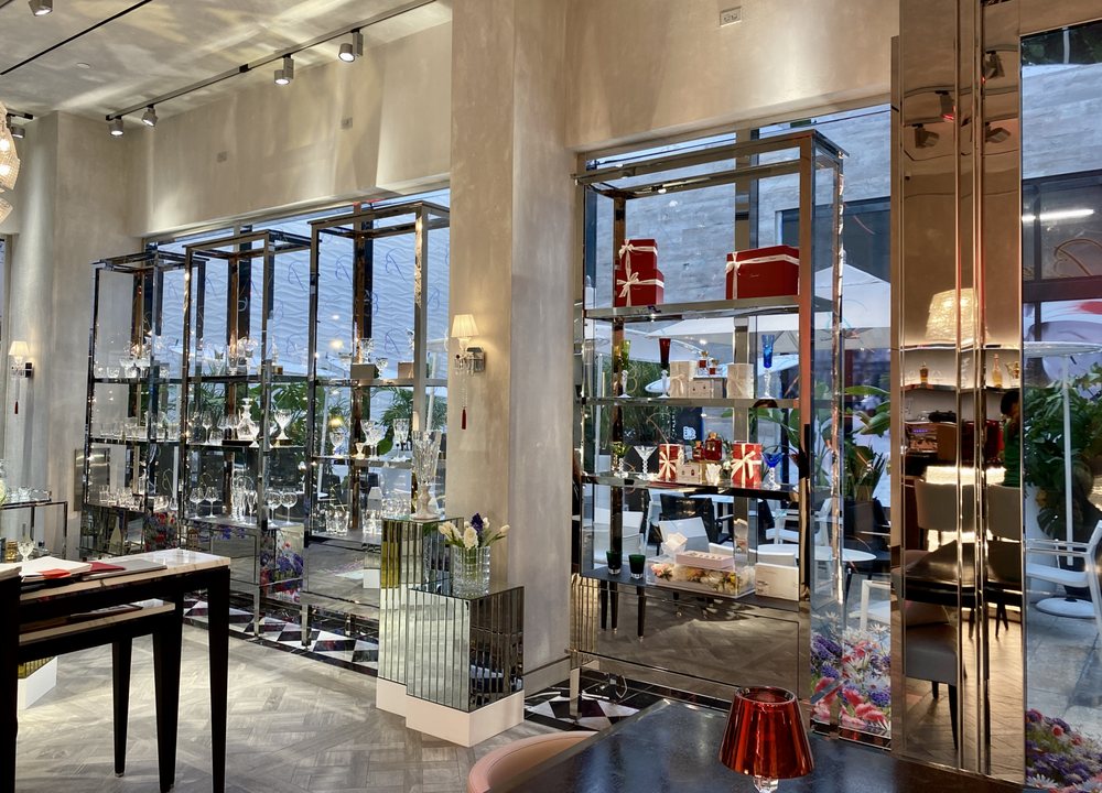 Baccarat Boutique B Bar & Lounge