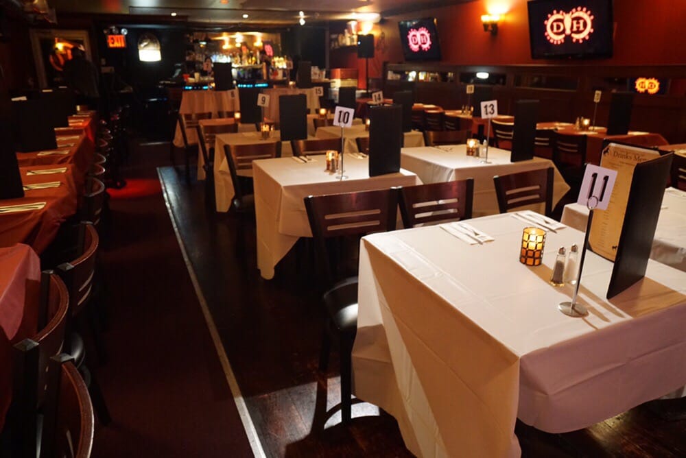 Dark Horse Order Food 176 Photos 381 Reviews American Photo Of Dark Horse New York Ny United States Comedy Club