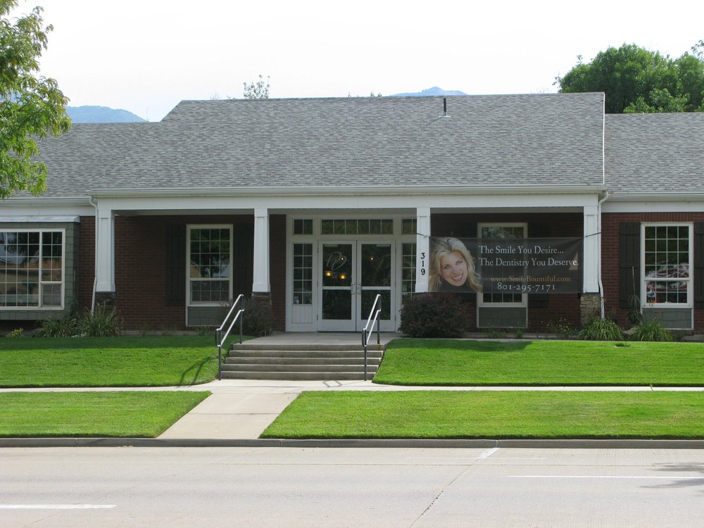 image of business Dental Designs of Bountiful
