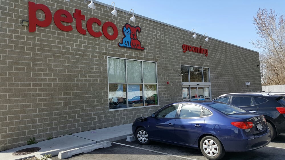 Petco 45 Photos & 40 Reviews Pet Stores 9111 Metropolitan Ave