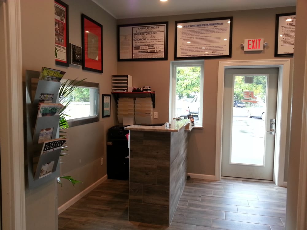 J & E Auto Body Body Shops 13 N Main St, Branford, CT Phone