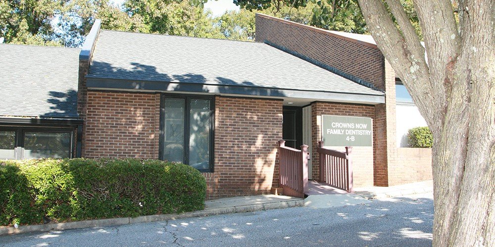 image of business Crowns Now - Greenville - Cleveland Court
