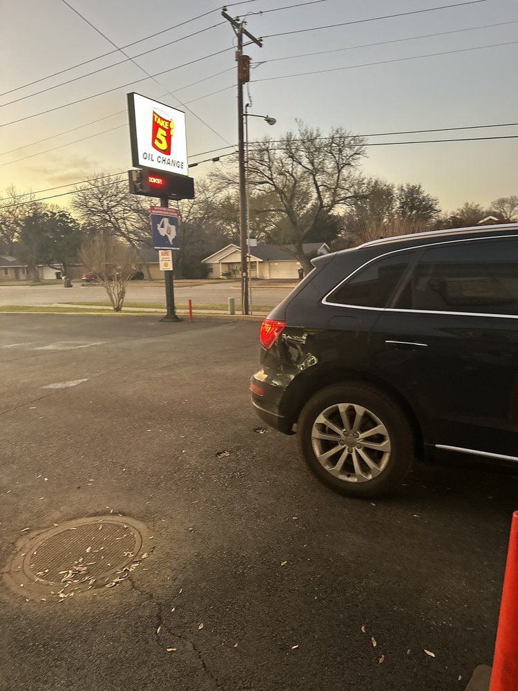 Take 5 Oil Change