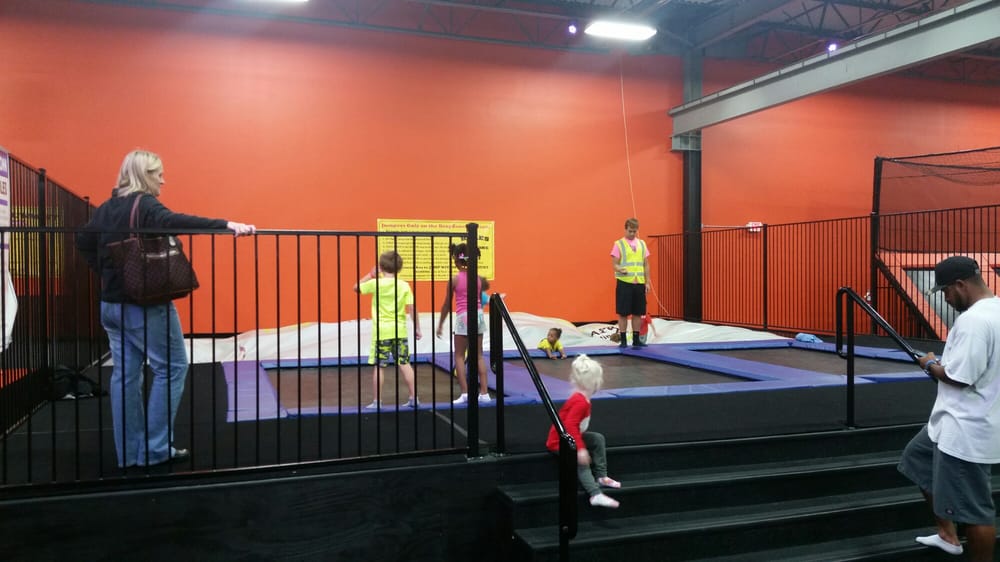 Urban Air Trampoline Park 20 Photos & 49 Reviews Trampoline Parks