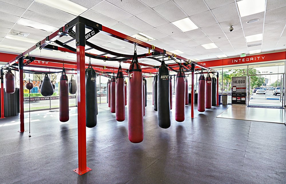 UFC Gym Orange 24 Photos & 70 Reviews Trainers 1605 E Collins St
