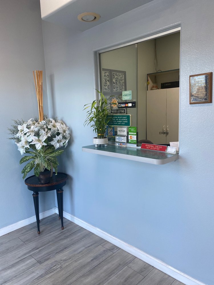 image of business Maria Pilar Bernardo, DDS