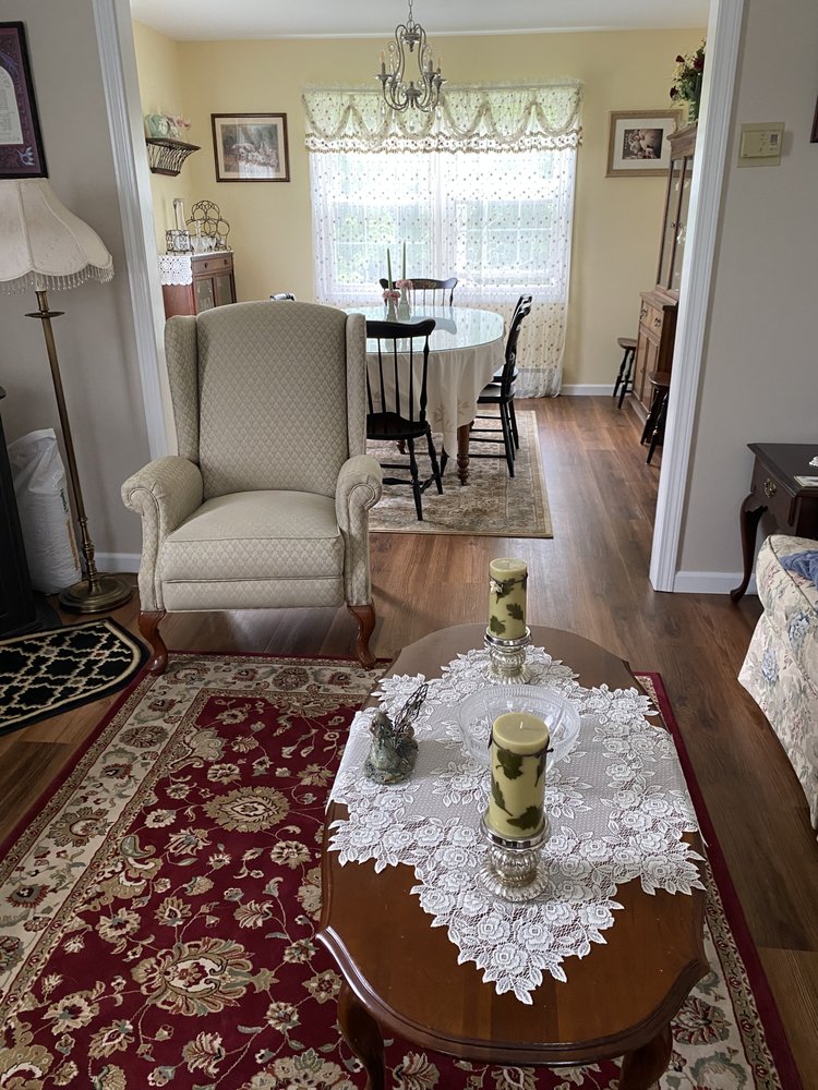 image of business Royalty Carpet & Flooring