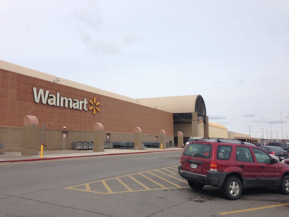 Walmart Supercenter Department Stores 1501 Sw Wanamaker Rd, Topeka