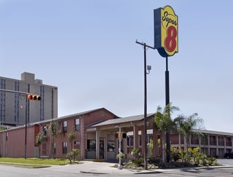 Super 8 by Wyndham Laredo