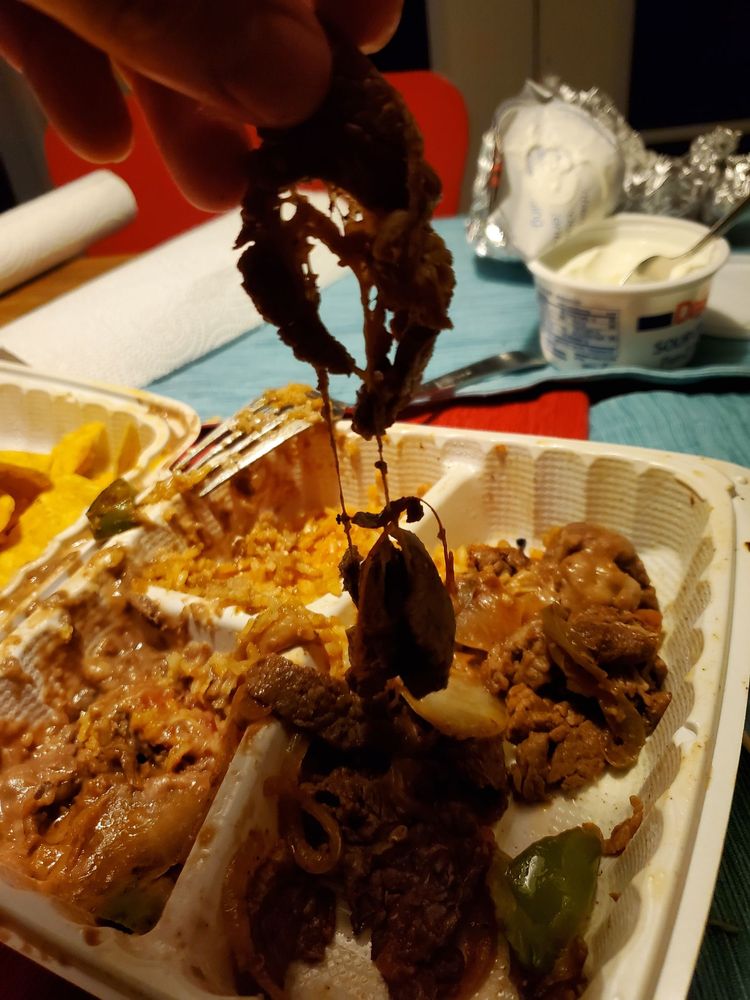 El Grullense Grill