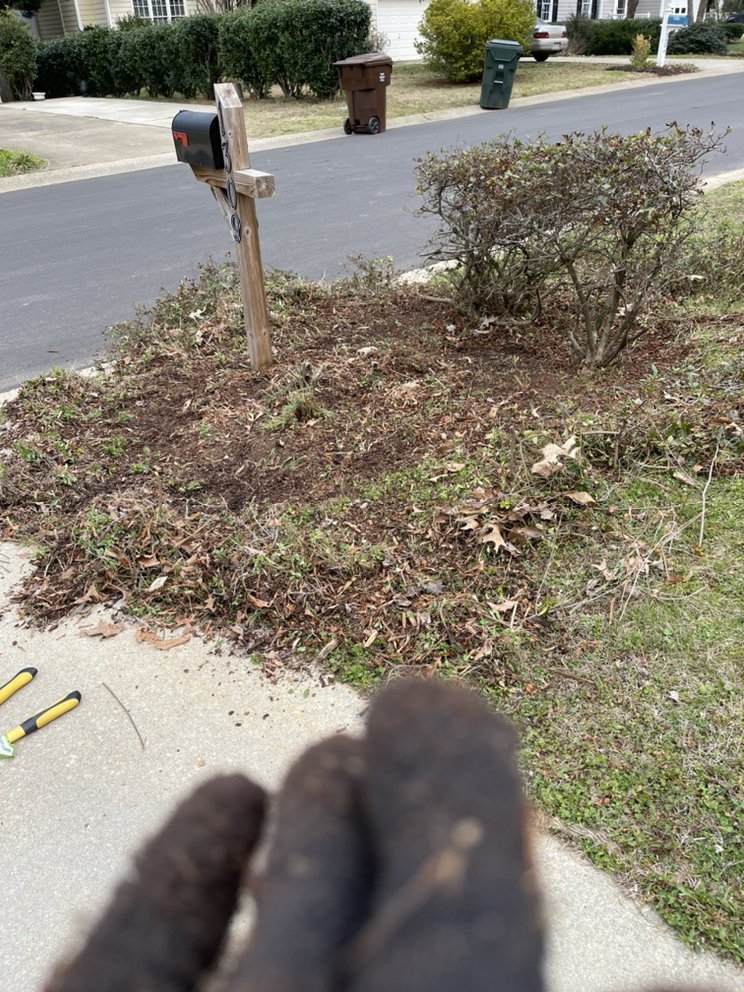 A&T’S Bumblebeezz Lawn & Cleaning Service