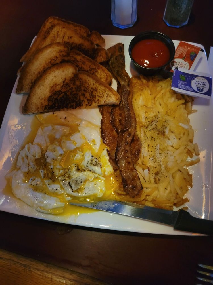 Double T's Bar & Grill