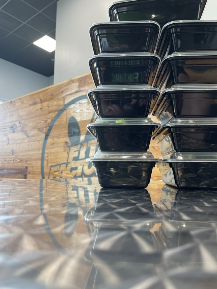 Fit factory grill and smoothies 
