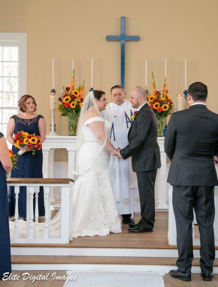 Added Touch Florist 33 Photos & 10 Reviews Florists 1021 Cedar