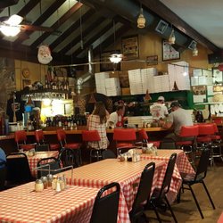Sal S Neighborhood Pizzeria 150 Photos 253 Reviews Pizza Photo Of Sal S Neighborhood Pizzeria Saint Simons Island Ga United States
