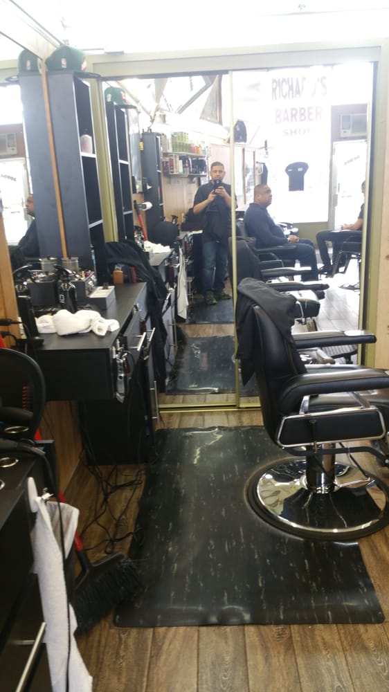 Richard's Barber Shop 15844 Tukwila International Blvd, Seattle, WA