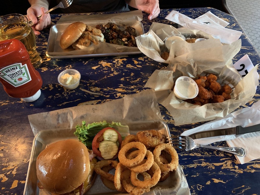 Lucky Horse Burgers and Beer