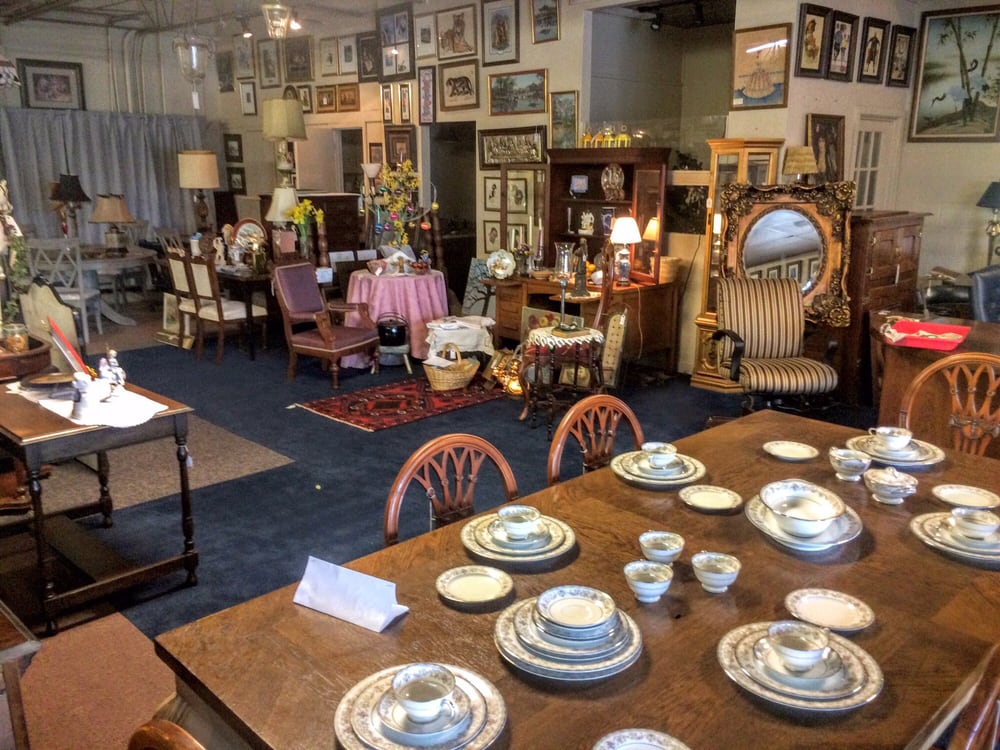 image of business Plaza Antiques and Carpets
