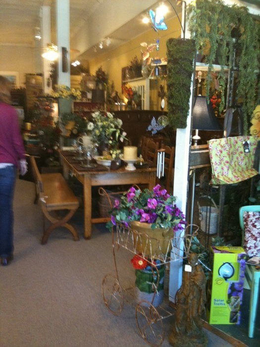 Garden Gate Flowers & Gifts 121 N Elm St, Denton, TX Phone Number
