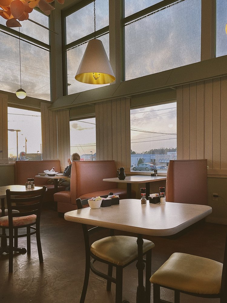 Angelina's European Cafe