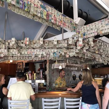 Mojo S On The Harbor 87 Photos 89 Reviews Seafood 10 Marina Photo Of Mojo S On The Harbor Bald Head Island Nc United States
