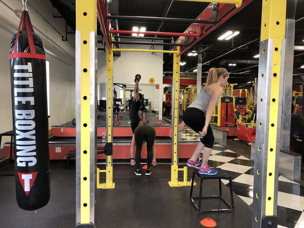 Retro Fitness 35 Photos & 50 Reviews Gyms 11 Park Pl, Paramus, NJ
