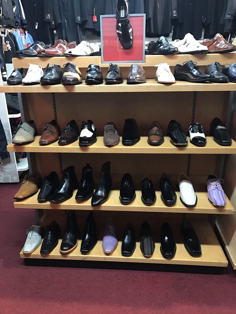 Q's Clothing 3332 International Blvd, Oakland, CA, 94601