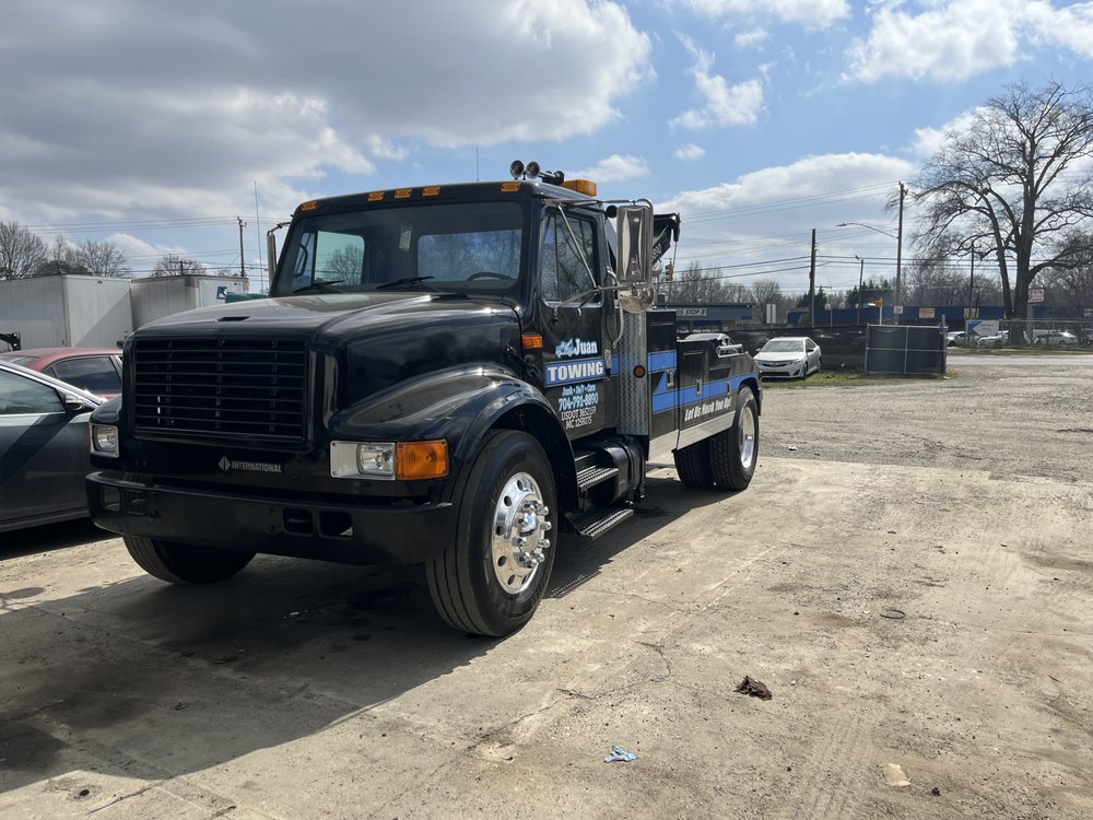 Juans Towing