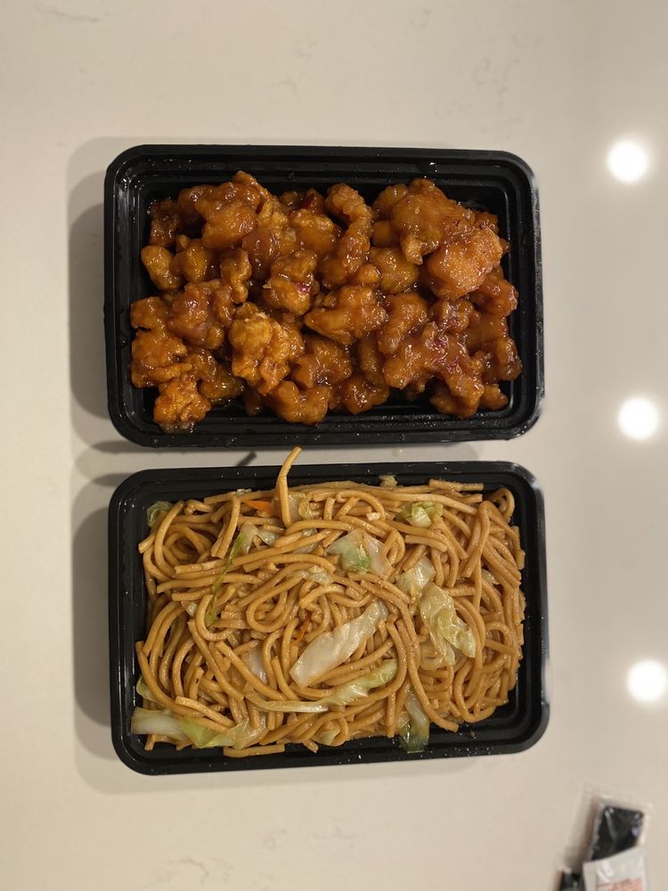 Lucky Chinese Kitchen