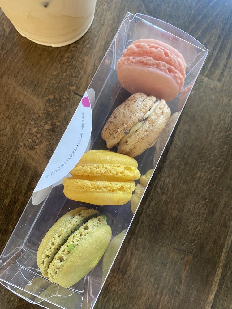 Le Macaron French Pastries - Chapel Hill