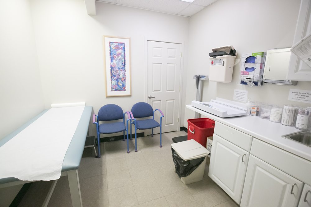 image of business Einstein Physicians Holland Pediatrics - Buck Rd