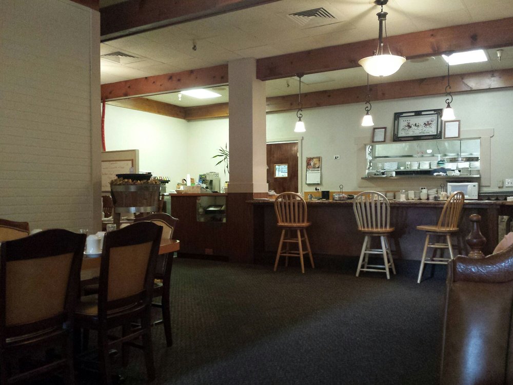 The Carriage Restaurant & Lounge