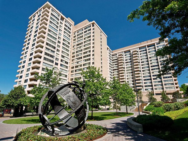 Willoughby of Chevy Chase Condominium