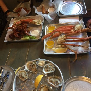 Shuckin Shack Oyster Bar 115 Photos 151 Reviews Sports Bars Photo Of Shuckin Shack Oyster Bar Summerville Sc United States