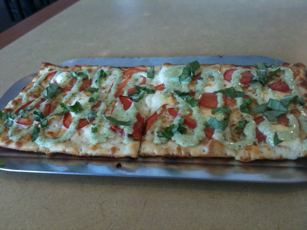Tomato Pesto Flat Bread Yelp Photo Of Round Table Loomis Ca United States Tomato Pesto