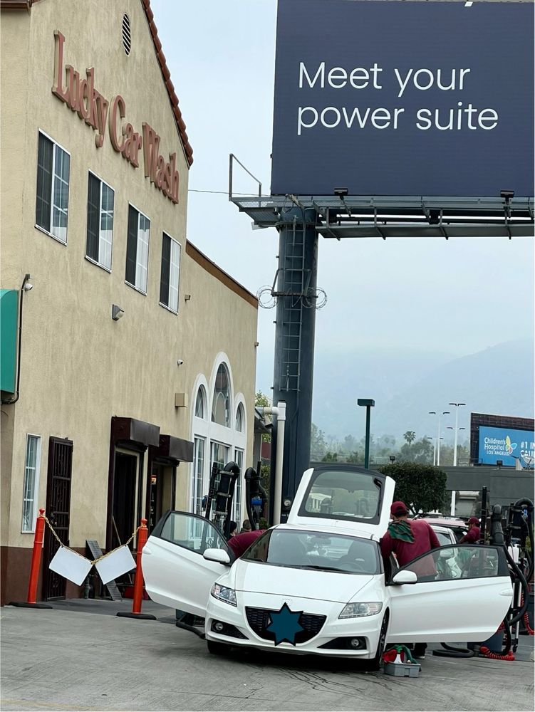 Lucky Car Wash